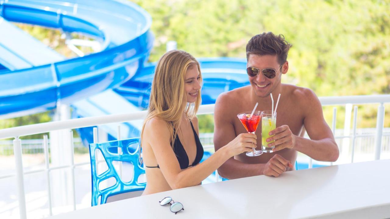 Garcia Resort & Spa Олудениз Экстерьер фото The Splash Bar