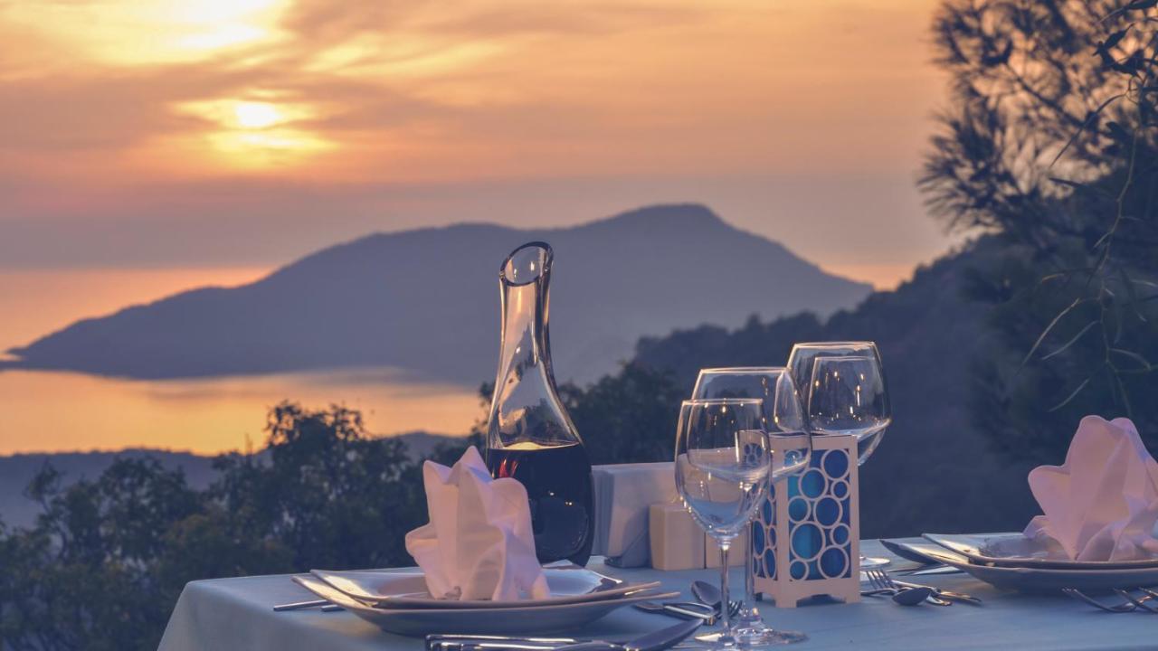 Garcia Resort & Spa Олудениз Экстерьер фото Sunset at the resort
