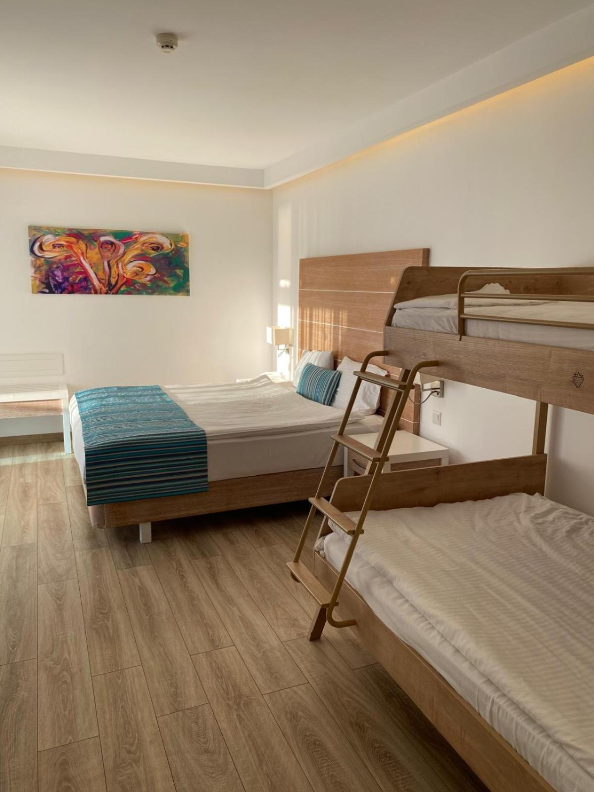Garcia Resort & Spa Олудениз Экстерьер фото Family room